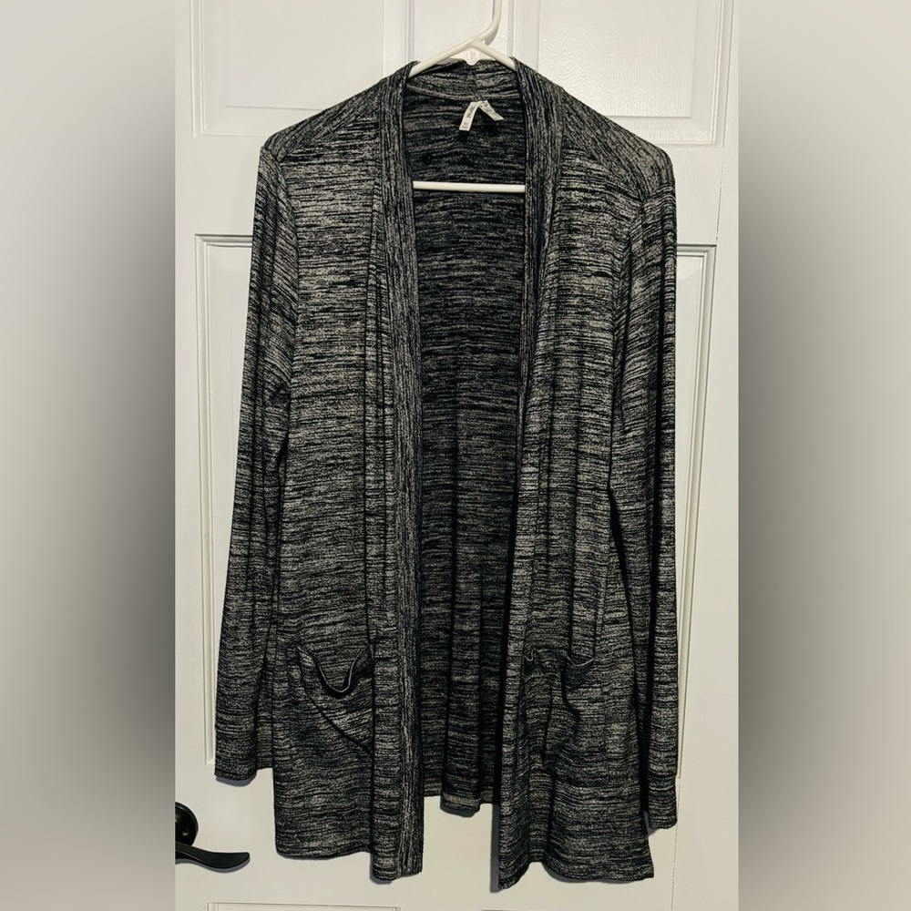 Women’s oversized Mudd sweater